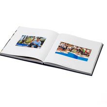 Lade das Bild in den Galerie-Viewer, Pause by Chris Middlebrrok Book