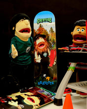 Lade das Bild in den Galerie-Viewer, Creature Fuzzy Fiends Gravette 8.3"
