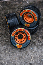 Lade das Bild in den Galerie-Viewer, OJ Wheels Dirt Tires Thunder Juice 70mm 78A
