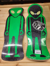 Lade das Bild in den Galerie-Viewer, Alien Workshop Soldier Die Cut 9.675&quot;
