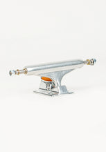 Lade das Bild in den Galerie-Viewer, Independent 149 Forged Titanium
