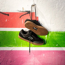 Lade das Bild in den Galerie-Viewer, Etnies Marana blk/gum Raw Gr. 9.5 / 42.5
