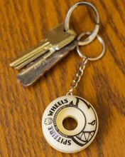 Lade das Bild in den Galerie-Viewer, Spitfire Keychain Bighead
