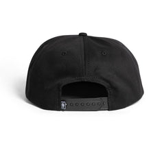 Lade das Bild in den Galerie-Viewer, Girl Mo Classic Snapback
