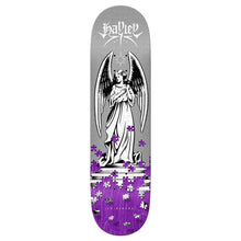 Lade das Bild in den Galerie-Viewer, Real Hayley Pieces 8.25"
