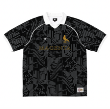 Lade das Bild in den Galerie-Viewer, Magenta Tati FC Jersey Gr. L
